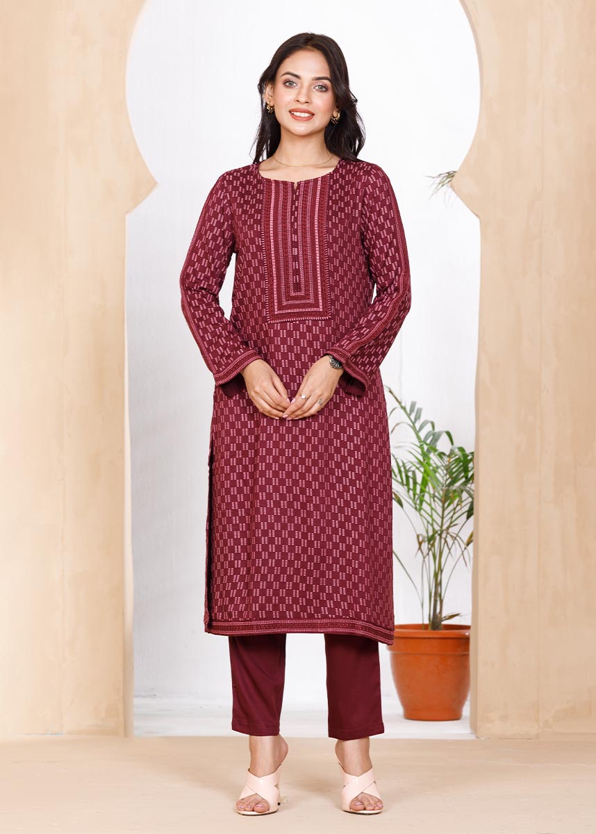 WOMAN'S FASHION